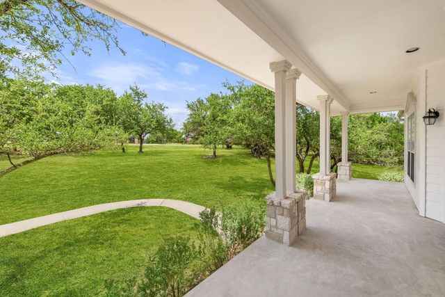 4921 Creek Meadow CV, Spicewood, TX 78669