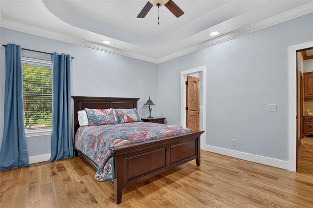 22002 White Pine Circle, Edmond, OK 73012