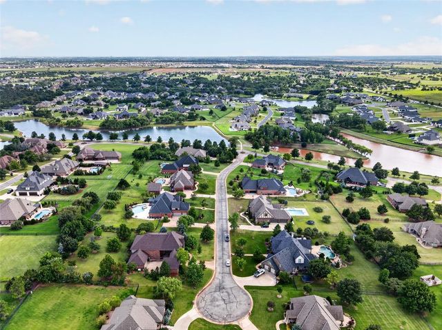 22002 White Pine Circle, Edmond, OK 73012