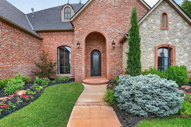 22002 White Pine Circle, Edmond, OK 73012