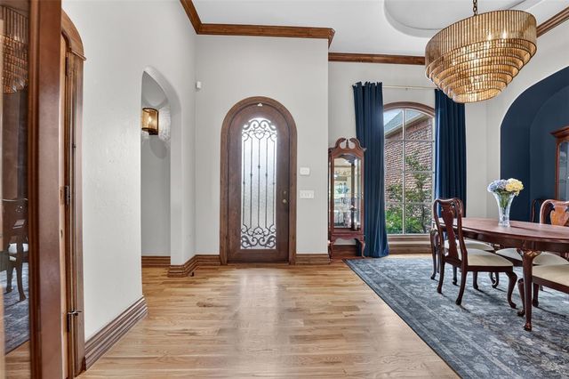 22002 White Pine Circle, Edmond, OK 73012
