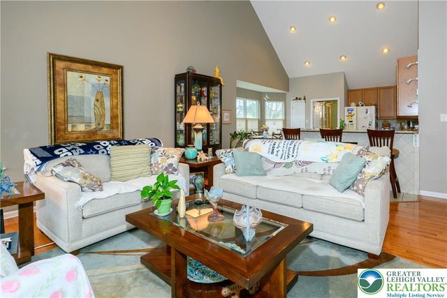 3234 Overlook Drive, Emmaus Boro, PA 18049