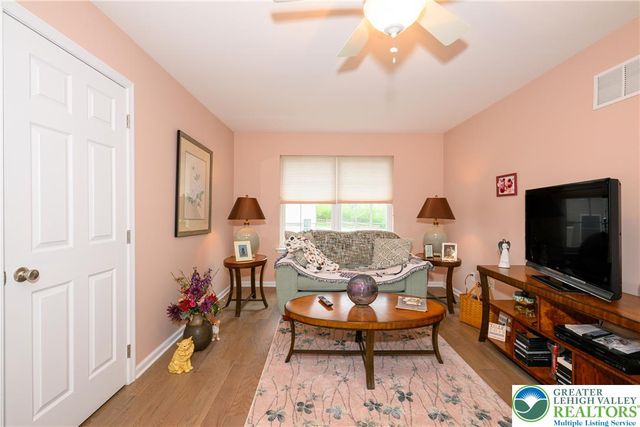 3234 Overlook Drive, Emmaus Boro, PA 18049