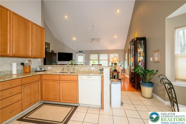 3234 Overlook Drive, Emmaus Boro, PA 18049