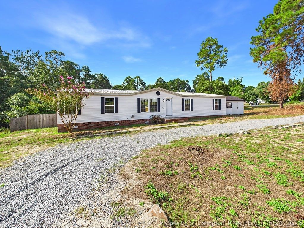 142 Castle Wood, Sanford, NC 27332 — photo 2