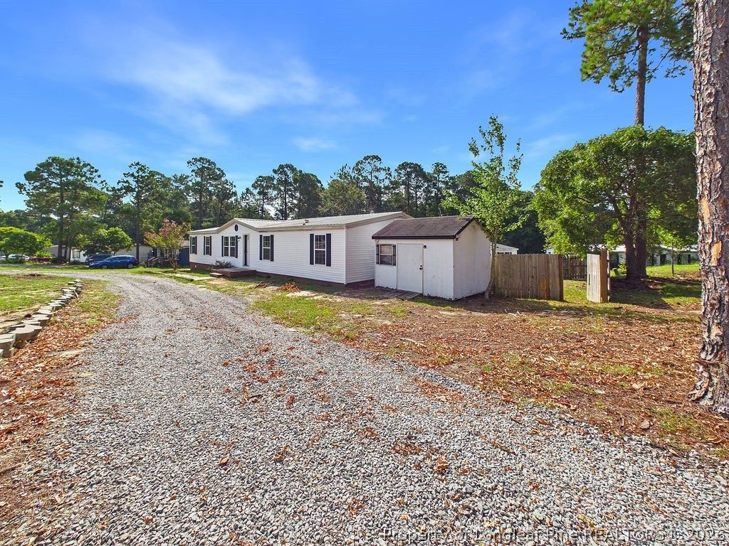 142 Castle Wood, Sanford, NC 27332 — photo 3