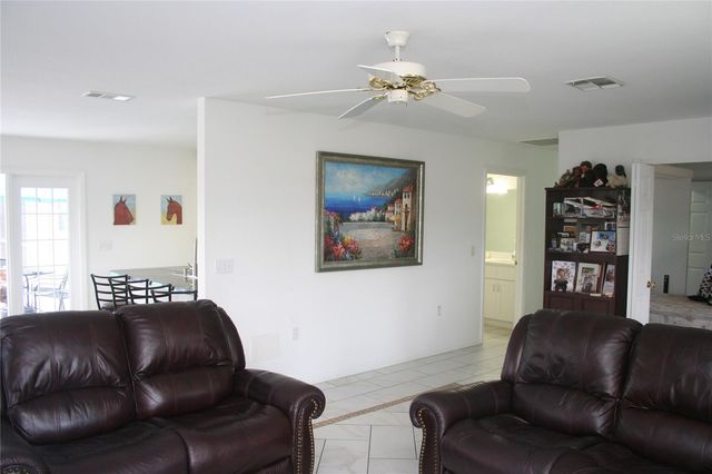 19830 SE 15TH PLACE, Morriston, FL 32668
