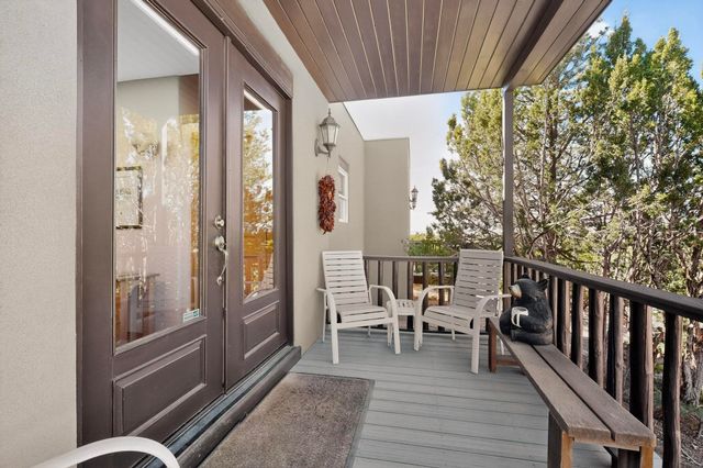 4671 San Ysidro, Santa Fe, NM 87507