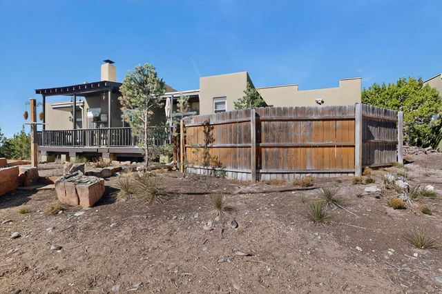 4671 San Ysidro, Santa Fe, NM 87507