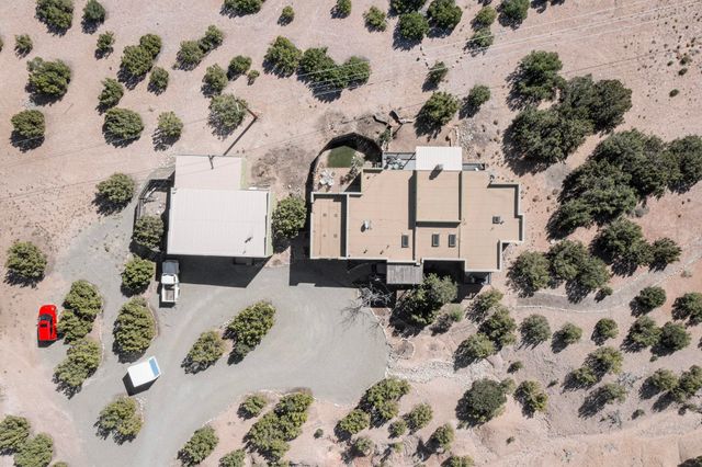 4671 San Ysidro, Santa Fe, NM 87507