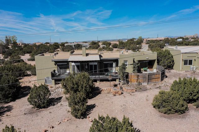 4671 San Ysidro, Santa Fe, NM 87507