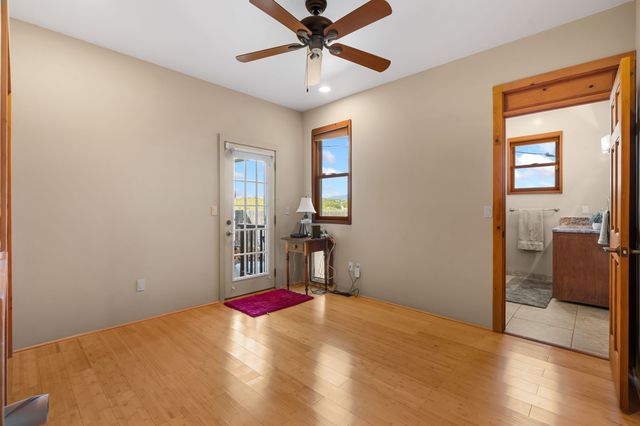 4671 San Ysidro, Santa Fe, NM 87507