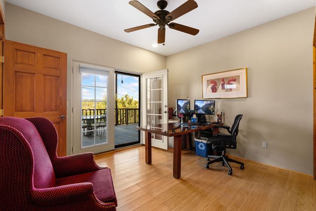4671 San Ysidro, Santa Fe, NM 87507