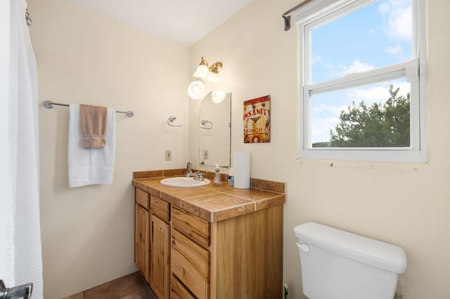 4671 San Ysidro, Santa Fe, NM 87507