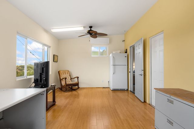 4671 San Ysidro, Santa Fe, NM 87507