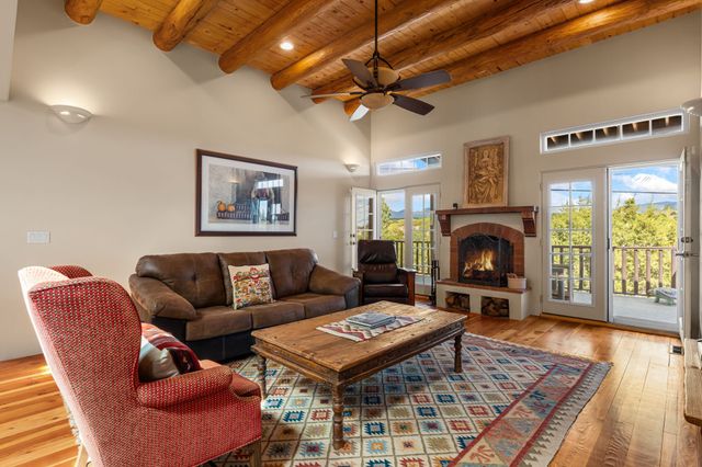 4671 San Ysidro, Santa Fe, NM 87507