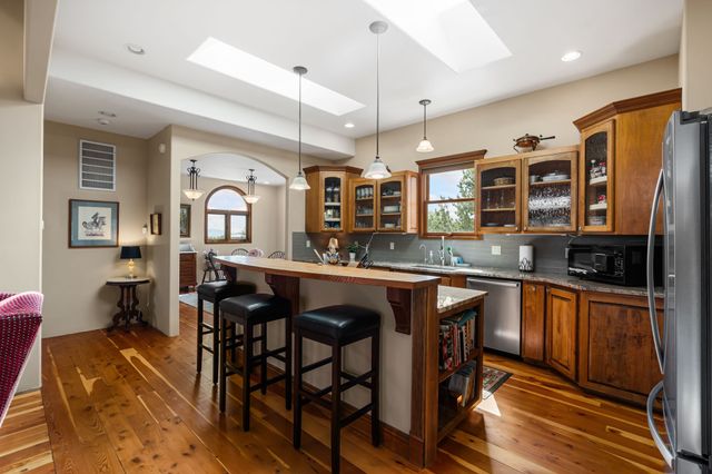 4671 San Ysidro, Santa Fe, NM 87507