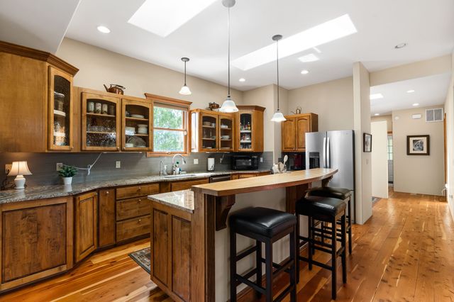 4671 San Ysidro, Santa Fe, NM 87507
