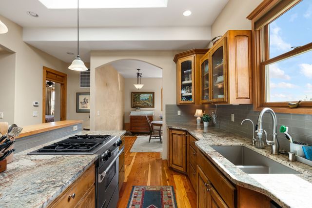 4671 San Ysidro, Santa Fe, NM 87507