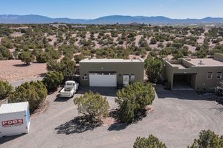 4671 San Ysidro, Santa Fe, NM 87507
