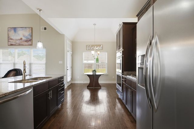 816 WOODLAND TREES DR, Cordova, TN 38018