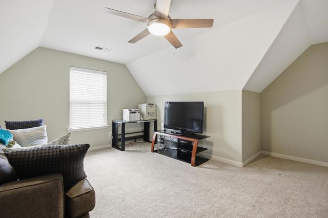 816 WOODLAND TREES DR, Cordova, TN 38018
