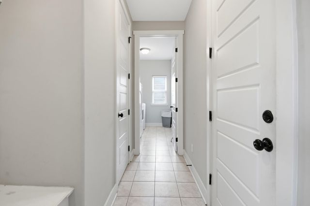 816 WOODLAND TREES DR, Cordova, TN 38018