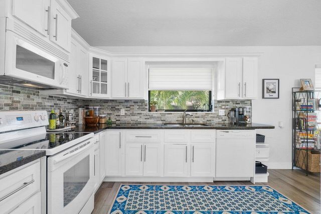 6085 Robinson Street, Jupiter, FL 33458