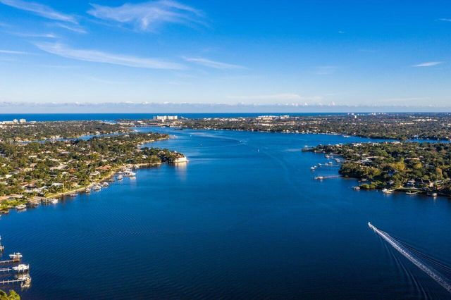 6085 Robinson Street, Jupiter, FL 33458