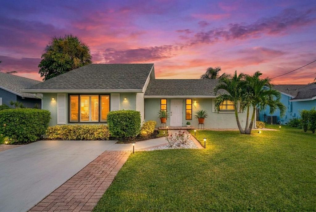 6085 Robinson Street, Jupiter, FL 33458