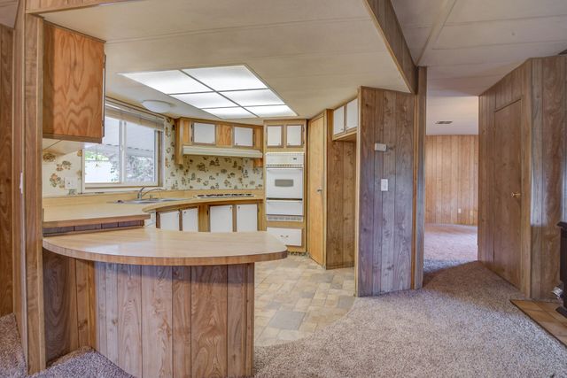 6870 Riverland Drive, SPC 56, Redding, CA 96002