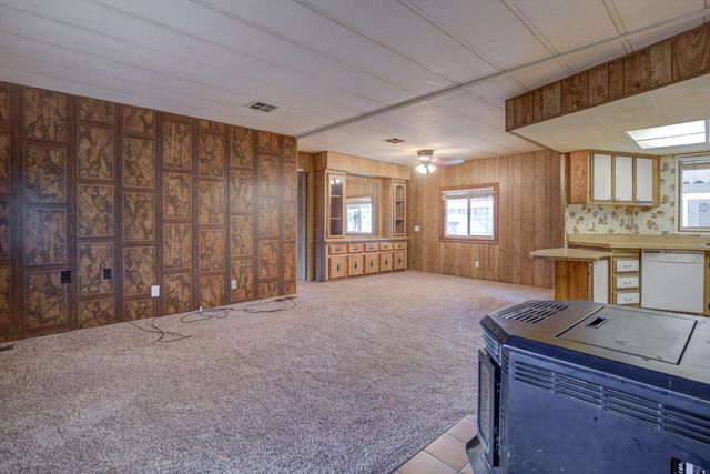 6870 Riverland Drive, SPC 56, Redding, CA 96002