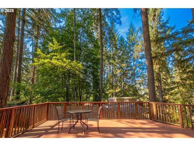 4845 BROOKWOOD St, Eugene, OR 97405