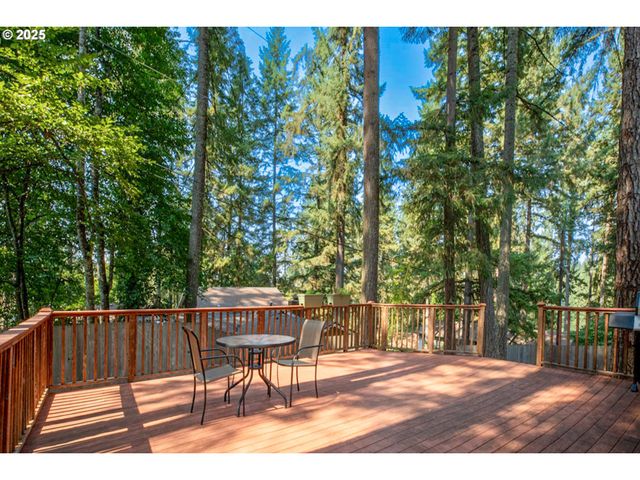 4845 BROOKWOOD St, Eugene, OR 97405