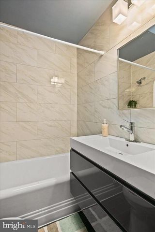 1722 LANG PL NE, Washington, DC 20002