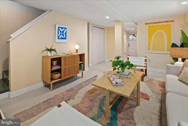 1722 LANG PL NE, Washington, DC 20002