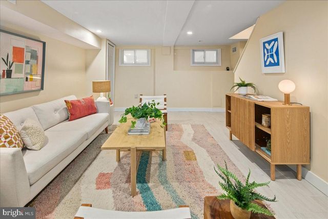 1722 LANG PL NE, Washington, DC 20002