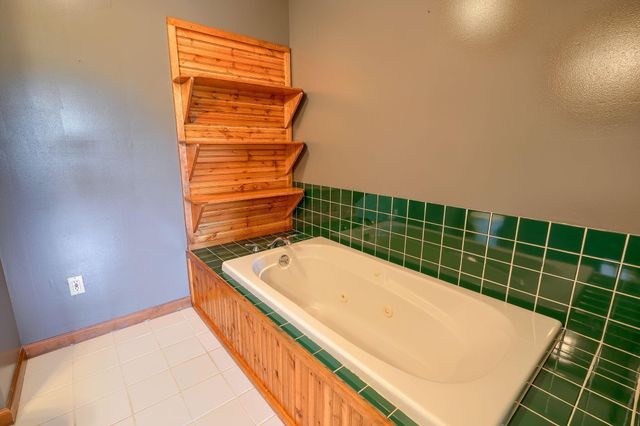 10057 State Route 776, Jackson, OH 45640