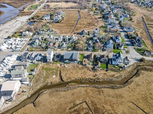 64 Central St, Marshfield, MA 02020