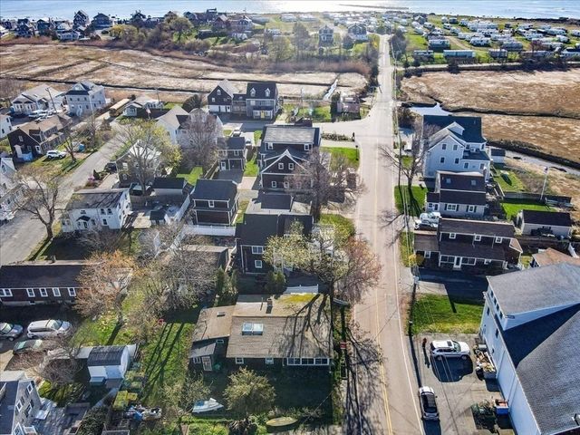 64 Central St, Marshfield, MA 02020