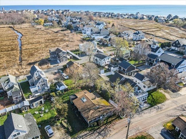 64 Central St, Marshfield, MA 02020