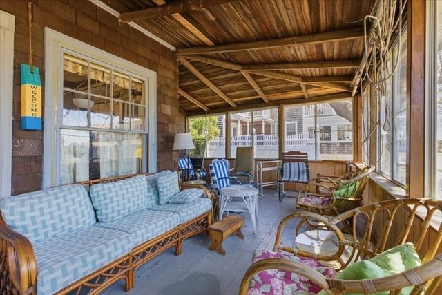 64 Central St, Marshfield, MA 02020