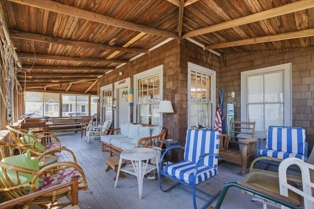 64 Central St, Marshfield, MA 02020