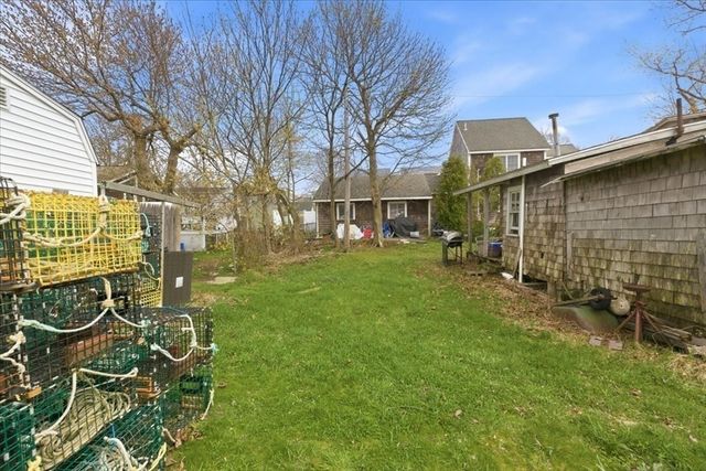 64 Central St, Marshfield, MA 02020