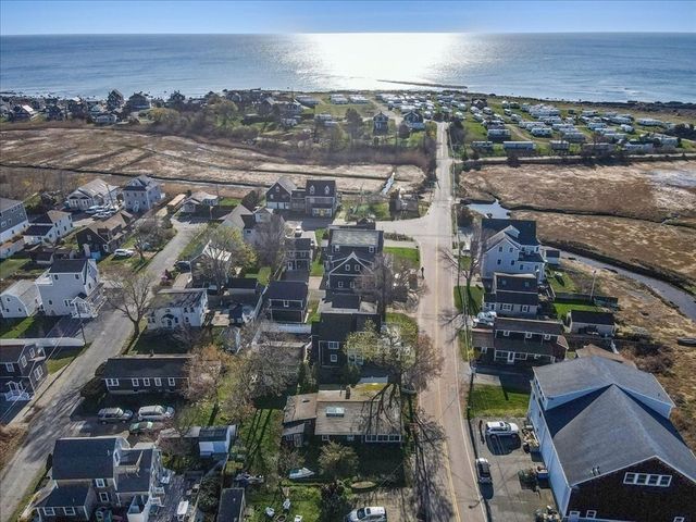 64 Central St, Marshfield, MA 02020