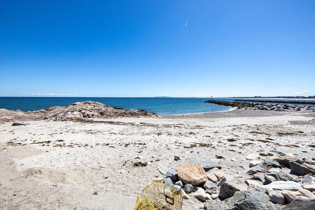 64 Central St, Marshfield, MA 02020