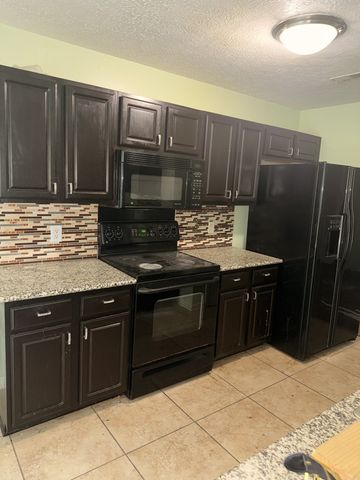 2420 Edencrest Dr, Antioch, TN 37013
