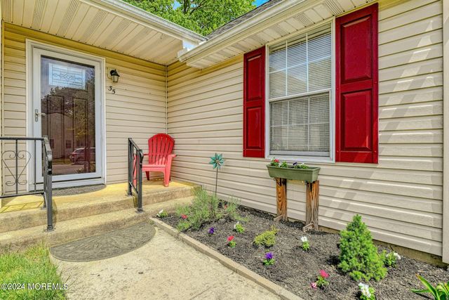 35 Auburn Street 54B, Whiting, NJ 08759