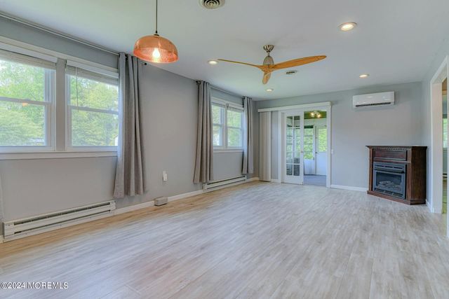 35 Auburn Street 54B, Whiting, NJ 08759