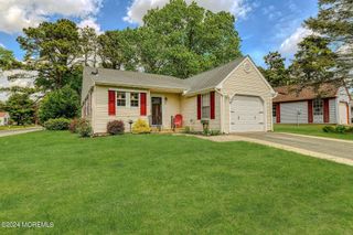 35 Auburn Street 54B, Whiting, NJ 08759